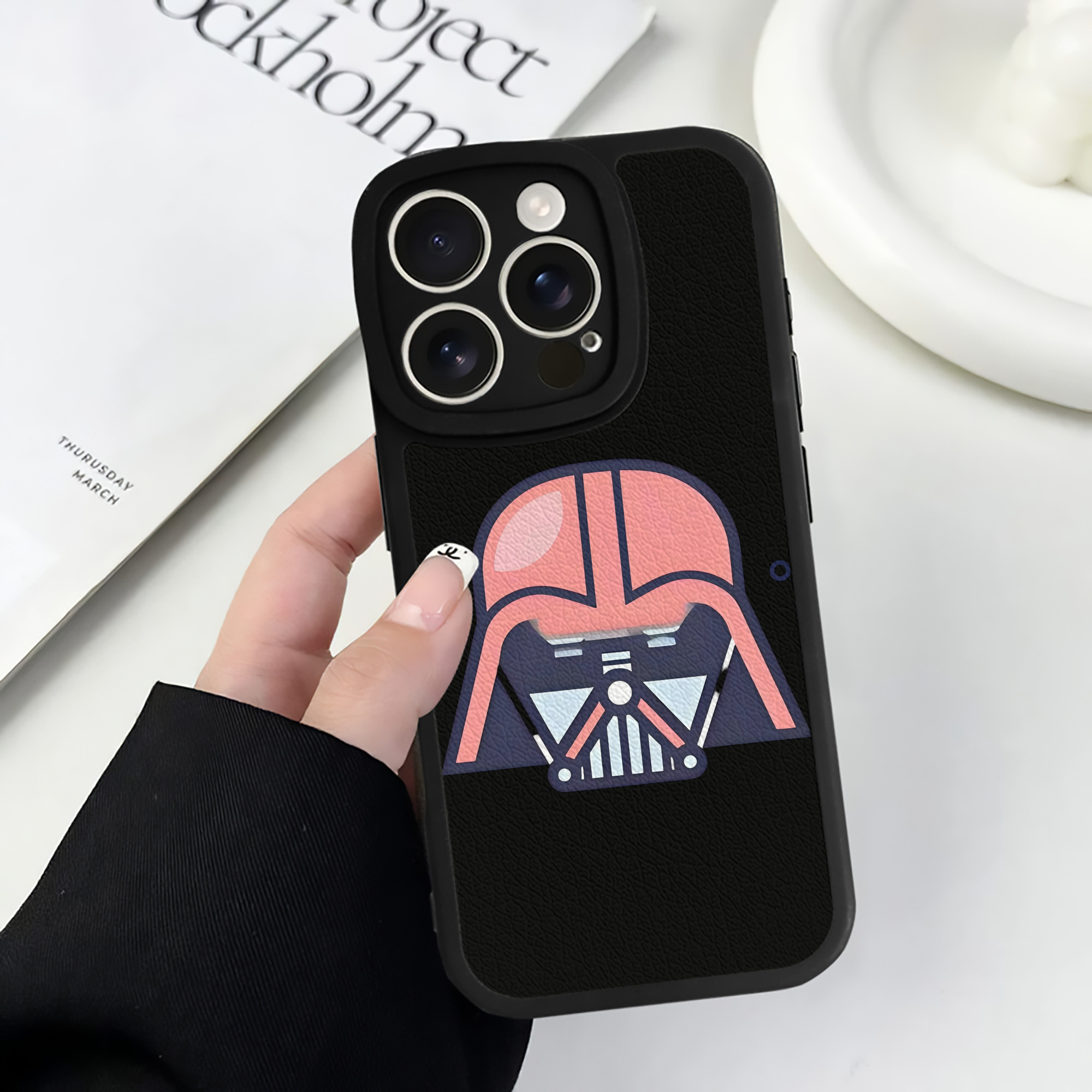 （画像用） スター・ウォーズ Star Wars 【iPhone 16シリーズ対応】シリコンスマホケース（レザー調） 材質：シリコン